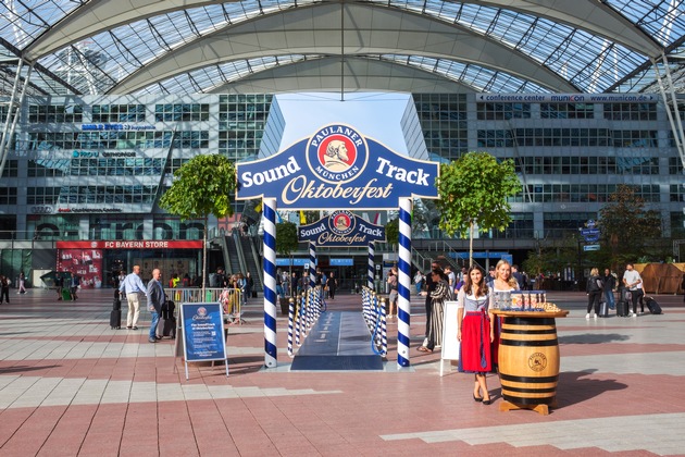 Tourists make music with wheelie bags / German Brewery Paulaner is making the SoundTrack to Oktoberfest