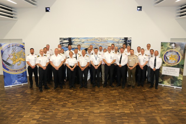 Internationaler Führungsstab der Deutschen Marine in Rostock nimmt Form an -
13 NATO-Nationen sowie Schweden und Finnland zur Konferenz in der Hanse Kaserne