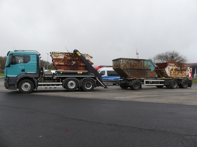 POL-OH: Zu hoch geladen und unzureichend gesichert - Lastzug-Kontrolle auf der A5