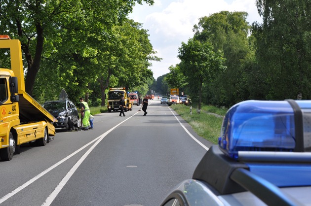 POL-WL: Flucht vor Polizei endet im Straßengraben