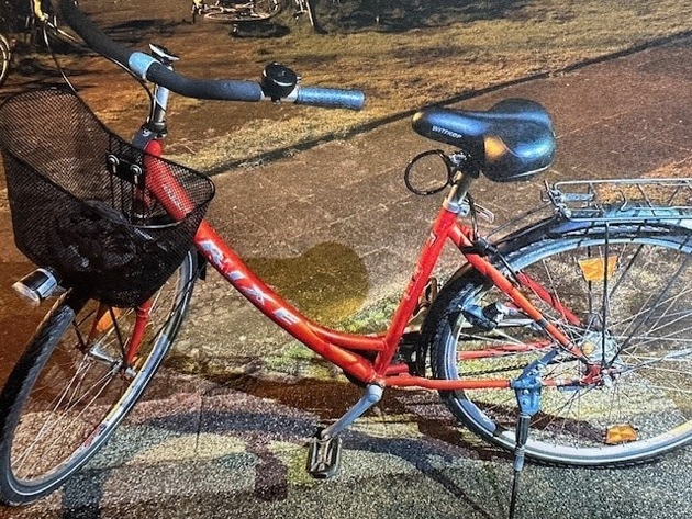 POL-WES: Hamminkeln - Nachtragsmeldung: Drei Festnahmen nach Fahrraddiebstählen / Polizei sucht Fahrradbesitzer
