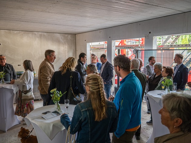 Richtfest in Gunzenhausen: Carestone realisiert Pflegequartier in elementierter Bauweise