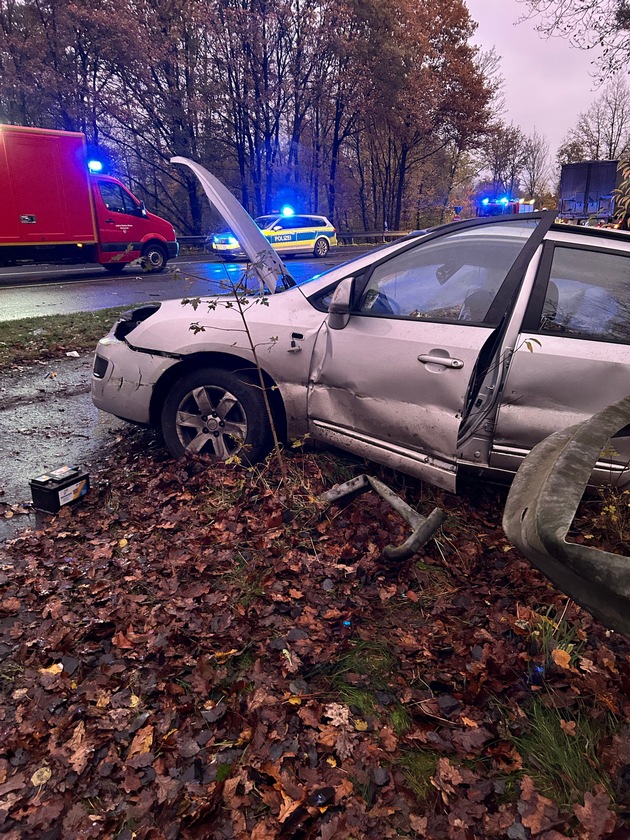 POL-ROW: ++ Fotos vom tödlichen Verkehrsunfall B71/B75 ++