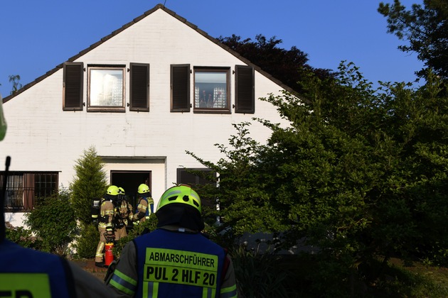FW Pulheim: Kellerbrand in Pulheim-Geyen konnte schnell gelöscht werden