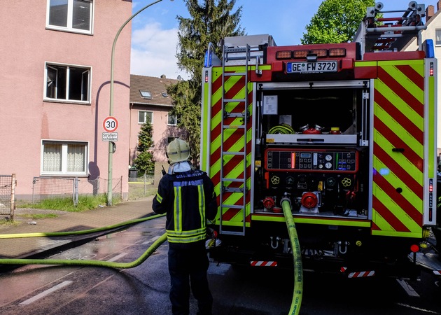 FW-GE: Zwei Brände am Mittwochnachmittag in Bismarck und Schalke-Nord