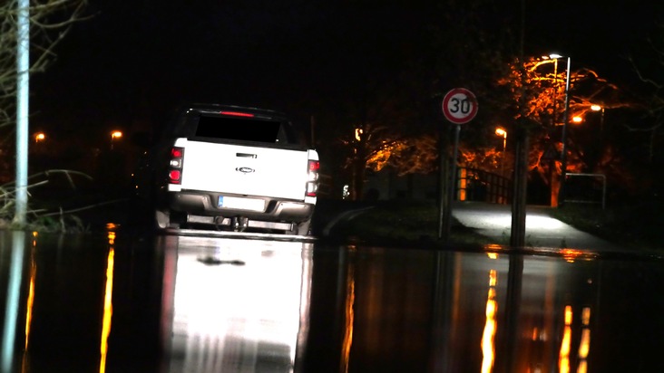 FW Celle: Hochwassereinsätze am 1. Weihnachtstag - 3. Lagemeldung!
