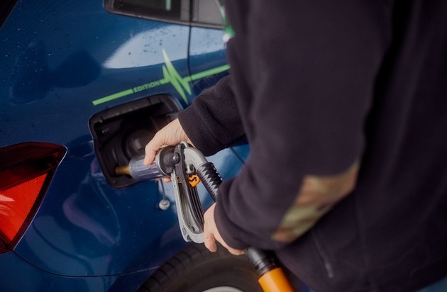 Deutscher Verband Flüssiggas e.V.: Gut gedacht, wenig bekannt: Energiekostenvergleich für Pkw an Tankstellen / Forsa-Umfrage: Nur 7 Prozent der Autofahrer in Deutschland kennen den Energiekostenvergleich