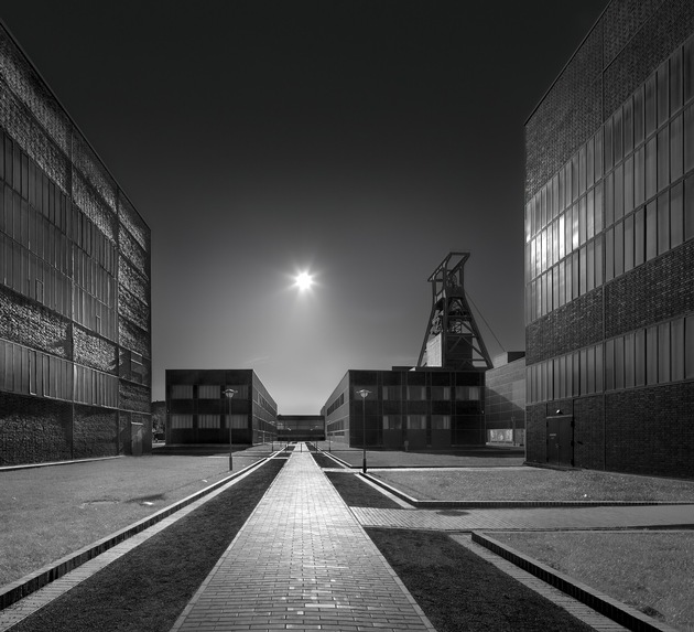 Einladung zum Pressegespräch: Fotoausstellung „Faszination Zollverein“ und Saisonstart 2025