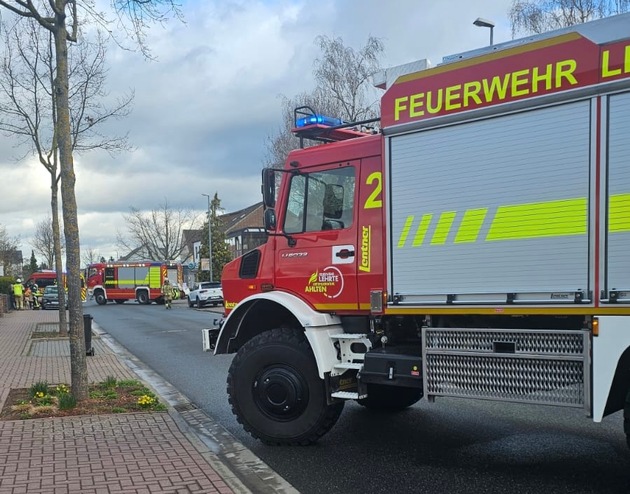 FW Lehrte: Gasaustritt im Keller sorgt f&uuml;r Feuerwehreinsatz