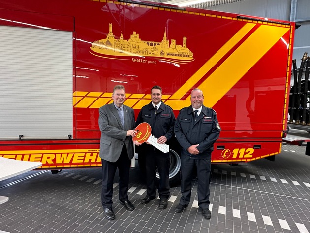 FW-EN: Feuerwehr Wetter (Ruhr) übernimmt neuen GW-L2