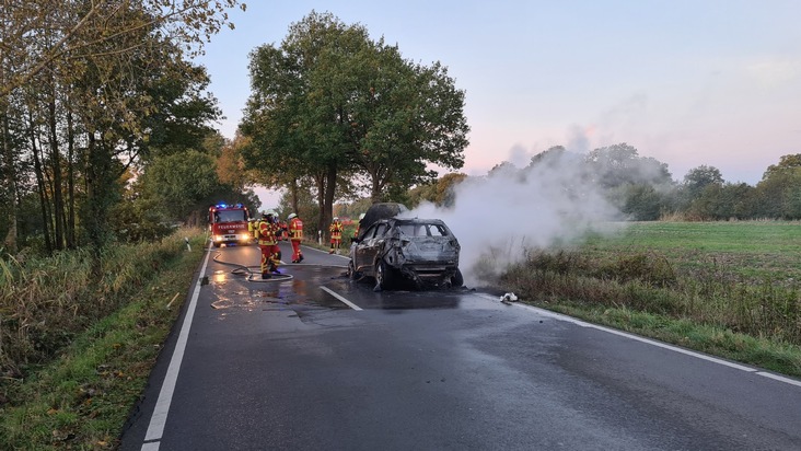 POL-LG: ++ Kollision im Gegenverkehr auf dem Uhlenring - Pkw und Lkw kollidieren ++ Pkw kollidiert mit Reh und gerät in Brand ++ Pkw zur &quot;Spritztour entwendet&quot; - Unfälle verursacht und ...