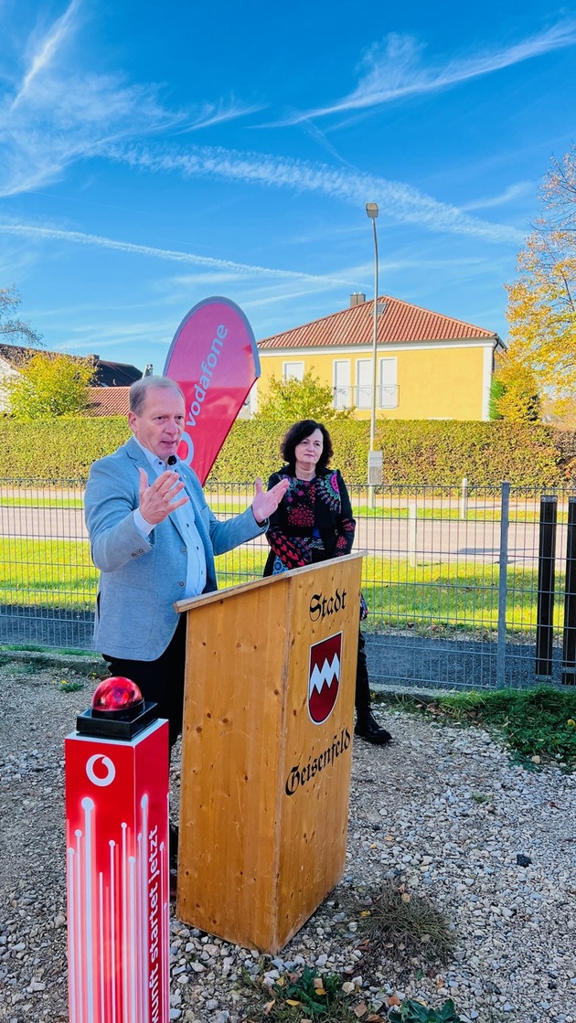 Glasfaser für Geisenfeld und Ernsgaden: Heute feierliche Inbetriebnahme des ersten Netzabschnitts