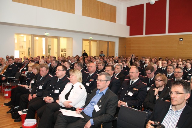 FW-LFVSH: Aufbruchstimmung beim 1. Feuerwehr-Marketing-Kongress