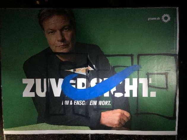 POL-STD: Serie von Sachbeschädigungen an Buxtehuder Wahrzeichen, Wahlplakaten und Gebäude