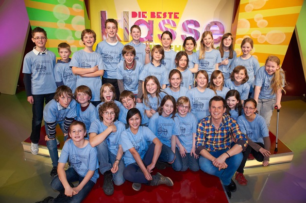 Berliner Friedrich-Händel-Oberschule gewinnt größtes bundesweites Schülerquiz &quot;Die beste Klasse Deutschlands&quot; 2011 / Äußerst knappe Entscheidung sorgte für größtmögliche Spannung (mit Bild)