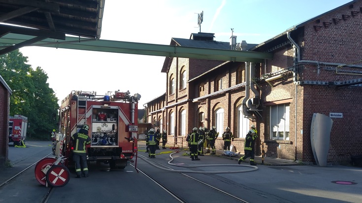 FW-AR: Konzertierte Jahresübung bei Perstorp Chemicals GmbH: Erfolgreiche Menschenrettung und Brandbekämpfung
