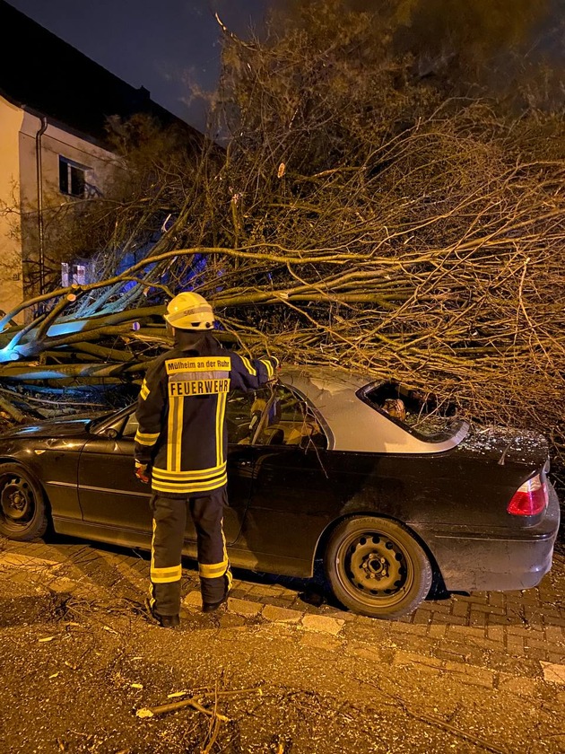 FW-MH: Sturmtief Zeynep verursacht viele Einsätze in Mülheim