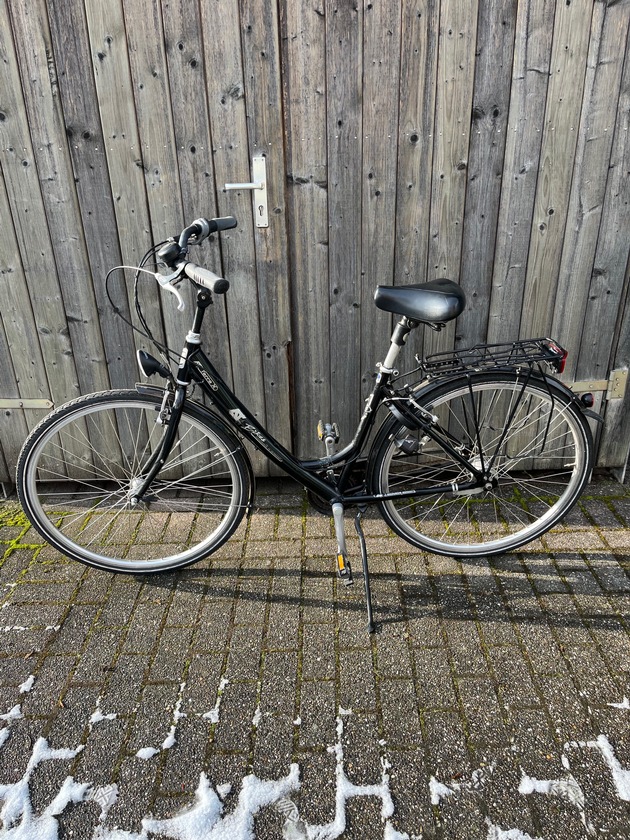 POL-ST: Rheine, Tatverd&auml;chtige nach Fahrraddiebstahl gestellt, Eigent&uuml;mer zweier Fahrr&auml;der gesucht
