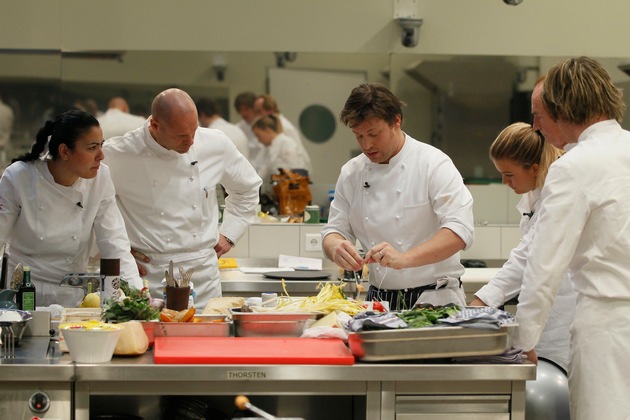 Wer gewinnt &quot;Hell&#039;s Kitchen&quot;? Das Finale mit den Starköchen Jamie Oliver und Frank Rosin am Mittwoch, 11. Juni 2014 in SAT.1 (FOTO)