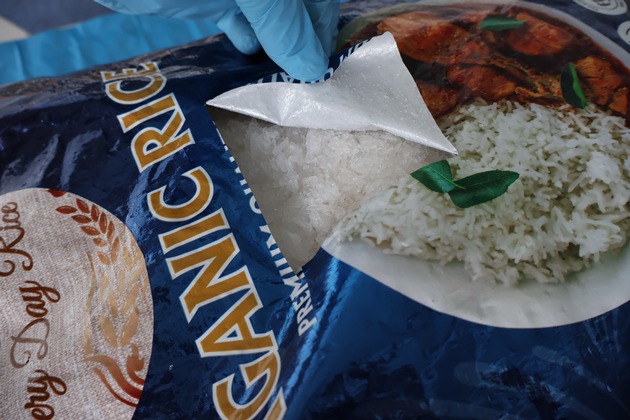 STA-HH: Pressemitteilung 1,5 Tonnen Crystal Meth sichergestellt
