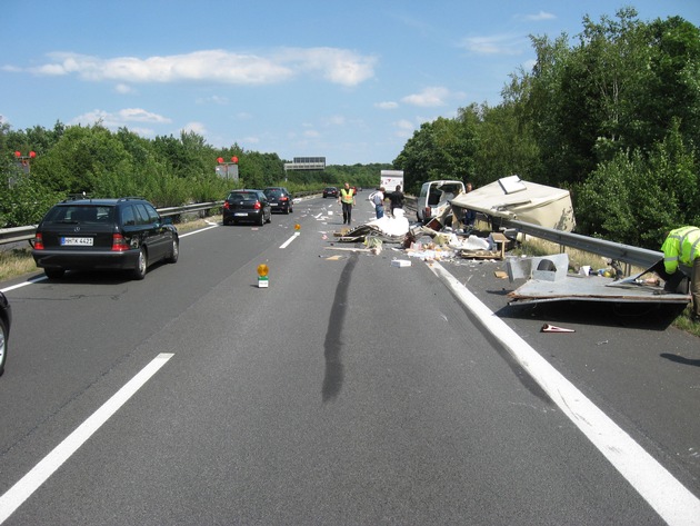 POL-WL: Wochenendmeldung der Autobahnpolizei Winsen (Luhe) Zeitraum: Fr. 20.06.08, 08.00 Uhr bis So. 22.06.08, 15.00 Uhr +++Unfallmeldungen+++