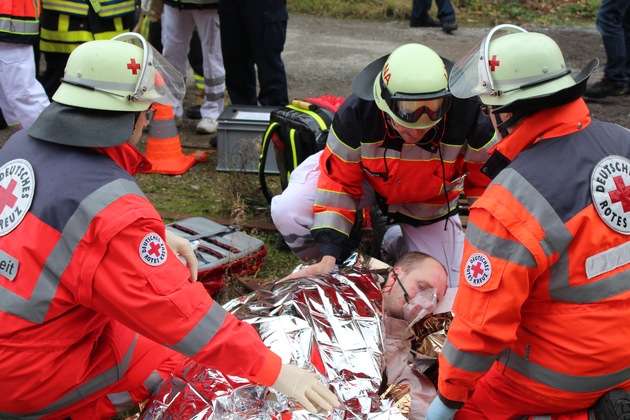 FW-BOT: Großübung von Feuerwehr und Rettungsdienst Bottrop. Übungszenario mit 25 Verletzten.