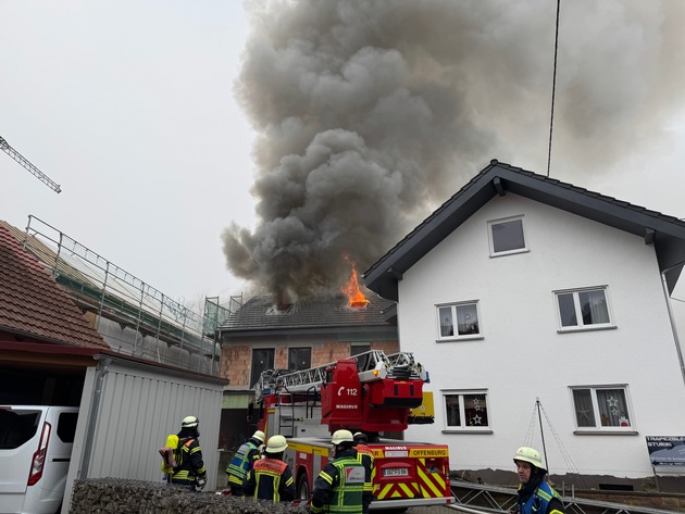 FW-OG: Dachstuhlbrand im historischen Ortskern + Nachtragsmeldung zum 29.12.2024 +