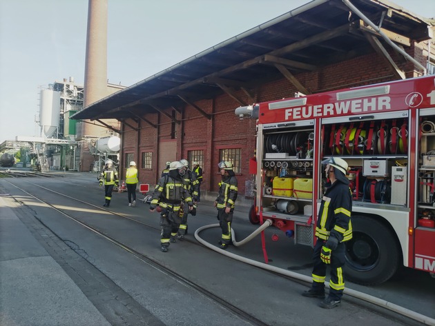 FW-AR: Konzertierte Jahresübung bei Perstorp Chemicals GmbH: Erfolgreiche Menschenrettung und Brandbekämpfung