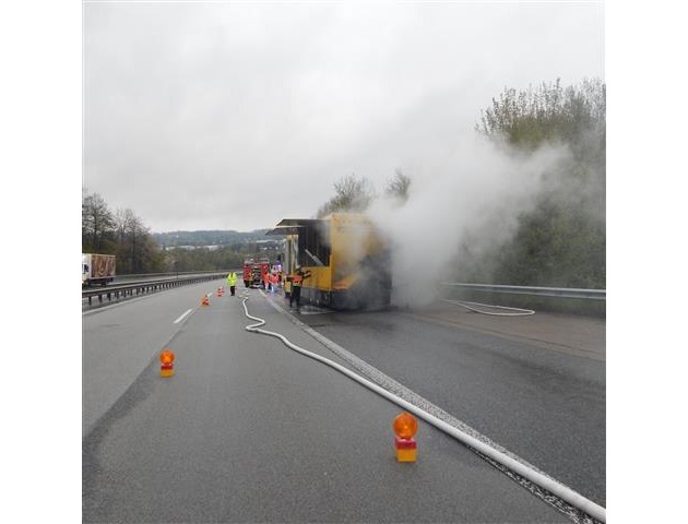 POL-PPKO: Lkw-Brand auf der BAB 48