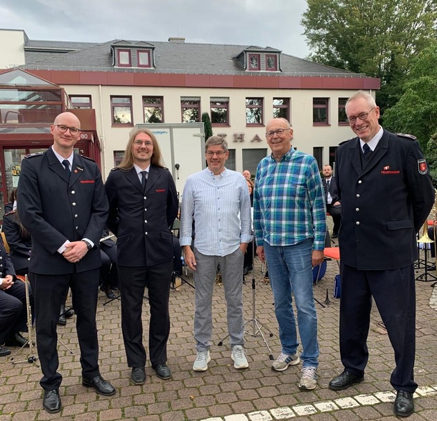 FW-Velbert: Der Musikzug der Feuerwehr Velbert auf Klangreise: Von Langenlonsheim bis ins Forum Velbert