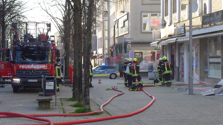 FW-OB: Einsatzreicher Nachmittag für die Feuerwehr Oberhausen