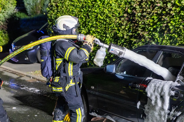 FW-MK: PKW-Brand am Griesenbrauck