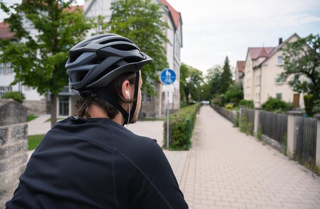 ▷ R + V: Cycling with headphones – it depends on the volume