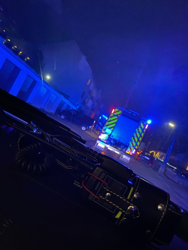 FW-Stolberg: Turbulenter Jahreswechsel - Feuerwehr stark gefordert