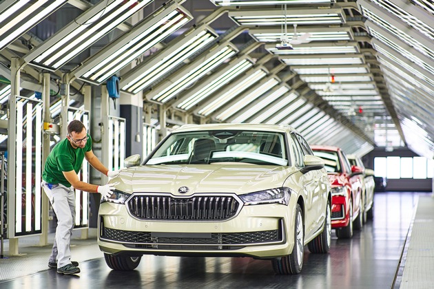 Škoda Auto beginnt mit der Serienfertigung des neuen Superb in Bratislava