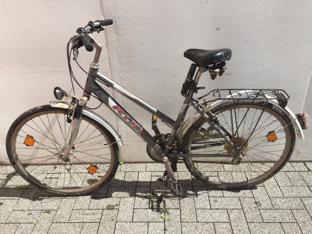 POL-WL: Soko Schulze fragt: Wer kennt dieses Fahrrad?