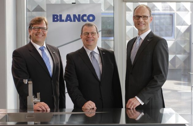 BLANCO GmbH + Co. KG: Glänzendes Geschäftsjahr 2012 / Spitzenumsatz beim Spülen-Hersteller BLANCO (BILD)