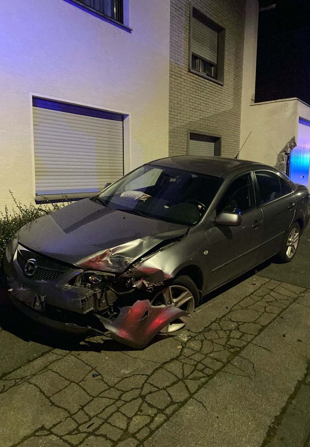 POL-AC: Alleinunfall in Stolberg - Mann fährt mit Auto gegen Mauer