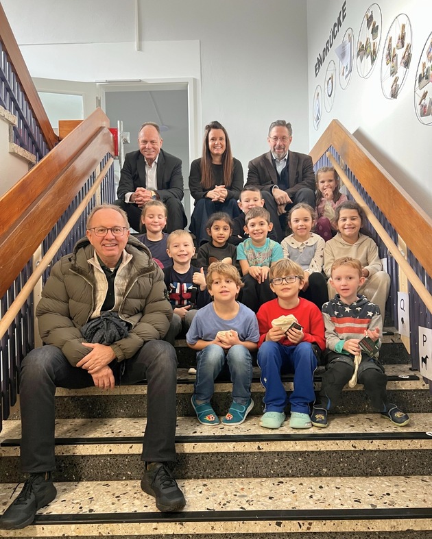 Duravit-Vorstände besuchen Hornberger Kindertagesstätten