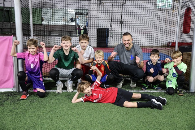 „Jeder von uns trägt Verantwortung“: Florian Kastenmeier ist neuer Kindernothilfe-Botschafter für Kinderschutz im Sport