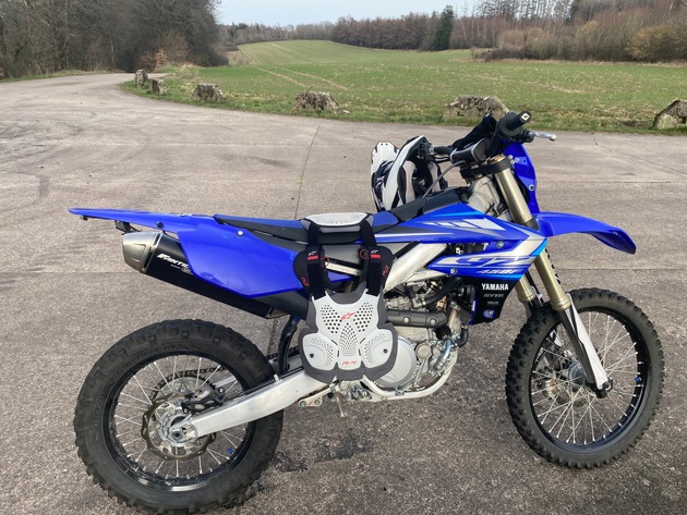 POL-PDTR: Motocross sichergestellt - nicht verkehrssicher!