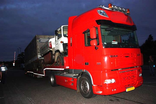 POL-VDKO: Polizei kontrolliert Busse und LKW auf der Autobahn 
- In 4 Fällen musste die Weiterfahrt untersagt werden