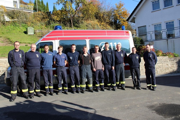 FW-OE: Neue &quot;Sprechfunker&quot; bei der Feuerwehr Lennestadt