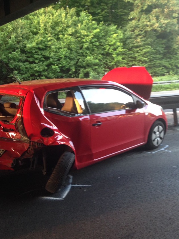 FW-BO: Verkehrsunfall auf der A43