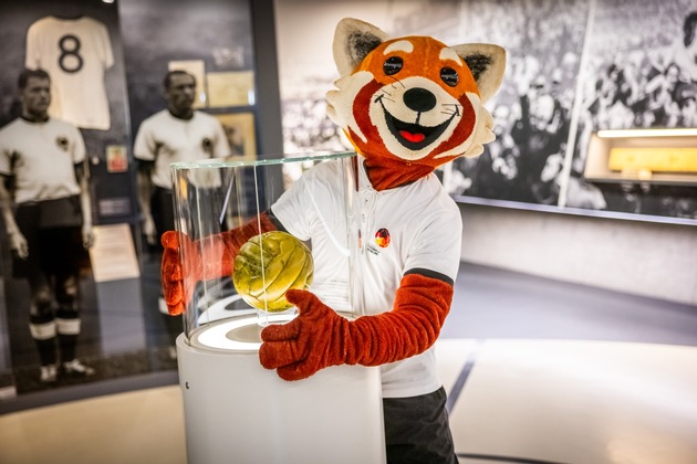 Presse-Info mit Verlosungsangebot: Sommerferien im Fußballmuseum