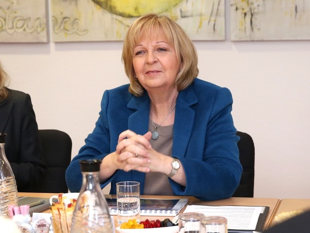 Ministerpräsidentin Hannelore Kraft zu Besuch im Karrierecenter Düsseldorf 
Einblick in das moderne Recruiting des Arbeitgebers Bundeswehr