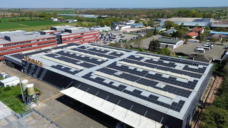 Leistungsstarke Photovoltaik bei HORNBACH