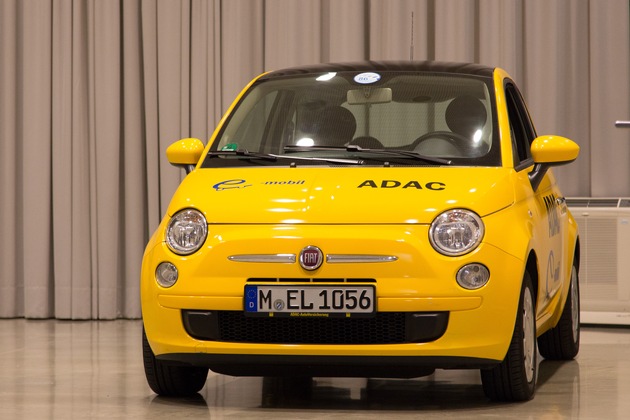 10 Jahre E-Auto-Test des ADAC - vom Karabag zum ID.3 / Genesis Elektroauto: Spartanisches Liebhaber-Objekt entwickelt sich zum konkurrenzfähigen Fahrzeug der Moderne