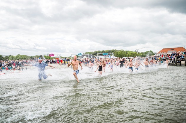 ANBADEN in Travem&uuml;nde am 9. Mai