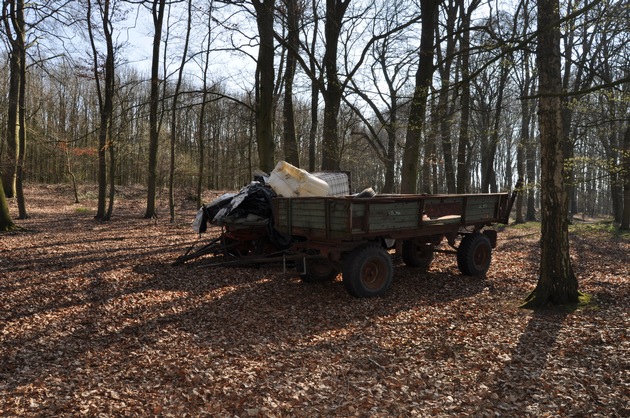 POL-NI: Hoya-Illegale Müllentsorgung bei Hoyerhagen